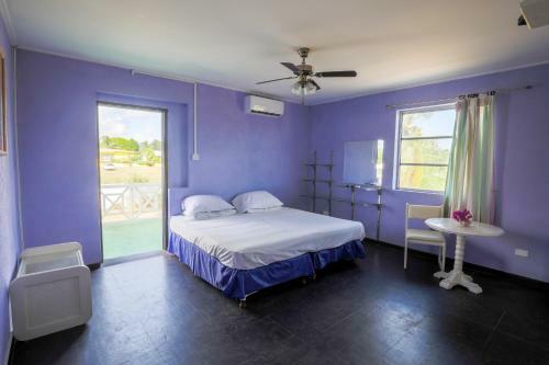 Hostal El Retreat Guest House
