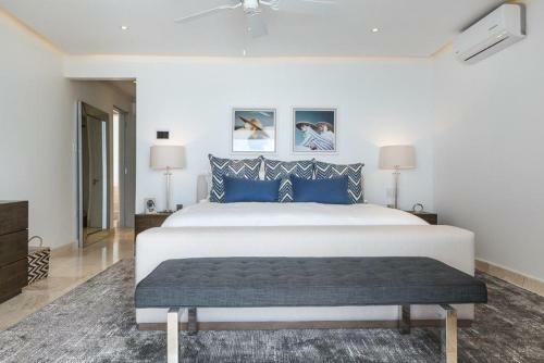 Fitts Villa Sleeps 10 With Pool And Air Con