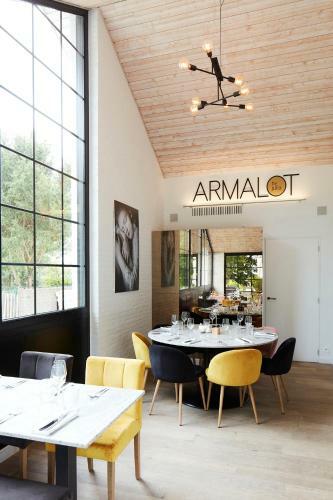 B&B Armalot By Julia