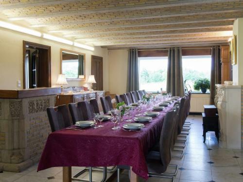 Spacious And Well Cared-for House With A Panoramic View, Sauna And A Summer Pool