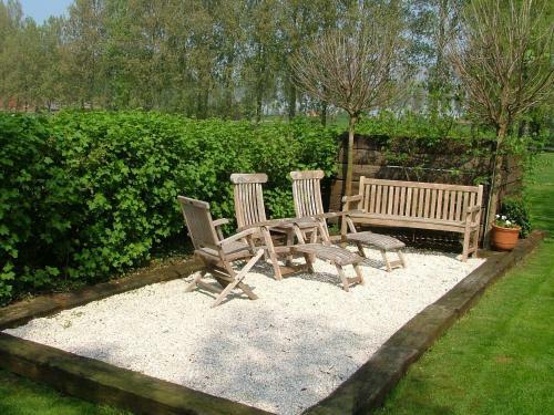 Cushy Apartment With Private Terrace, Pond, Heating, Balcony