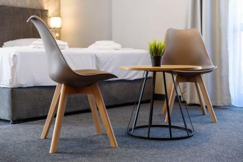 Avenue Hotel Deluxe