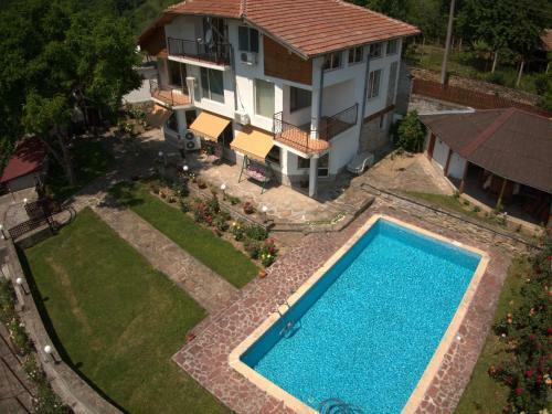 Hostal Rosarium Residence Guest House