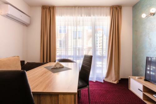 Hostal Guest House Theona