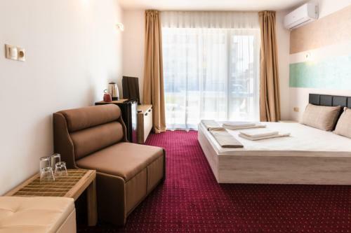 Hostal Guest House Theona