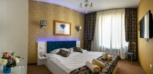 Antiques & Gold Boutique Hotel