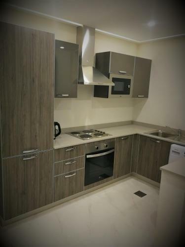 Hotel Infinity Juffair Suites