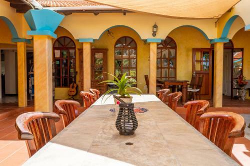 Hostal Goood Resort