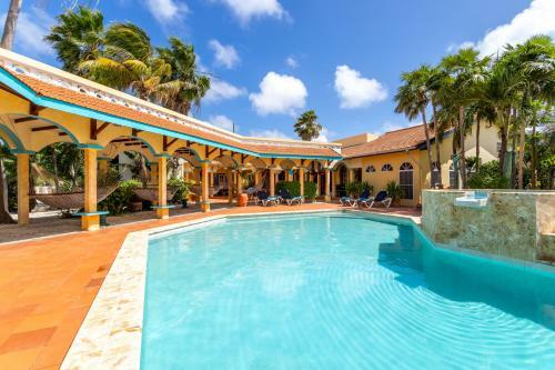 Hostal Goood Resort