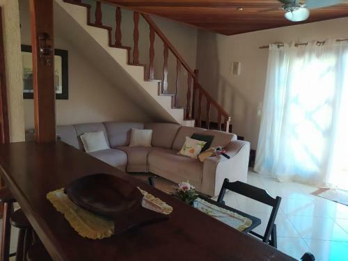 Casa Confort�vel Com Piscina Na Praia de Tucuns
