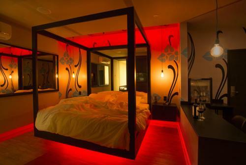 Hotel Tout Motel (Adults Only)