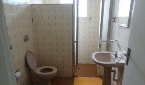 Casa Confort�vel No Centro de Caraguatatuba