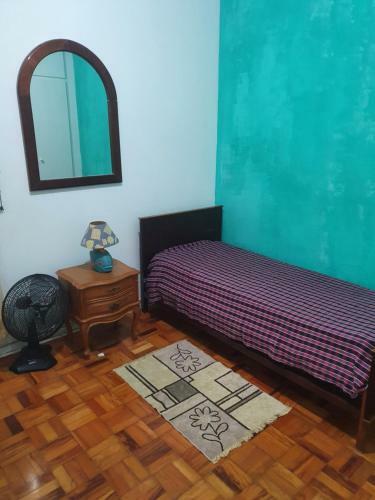 Apartamento Inteiro. Pompeia. 100mts Da Praia.