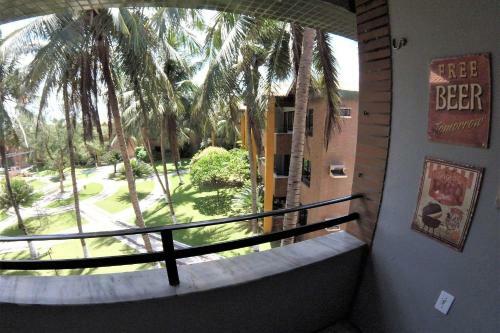 Lindo Apartamento Condominio Beira Mar