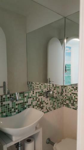Apartamento Guaruj� Pitangueiras Frente Mar