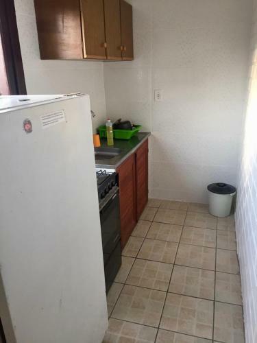 Apartamento Padang Surf Hostel Camping
