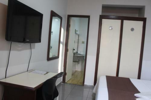 Hotel Oscar Econ�mico