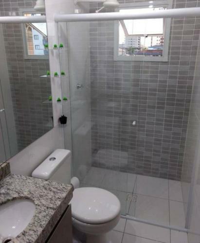Apartamento Na Ocian 100m Da Praia.
