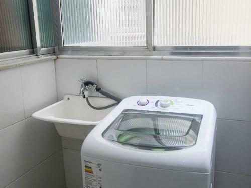 Apartamento 2 Quartos Em Copacabana 200 Metros Da Praia