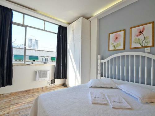 Apartamento Studio Para Temporada Com Vista Lateral Para O Mar!