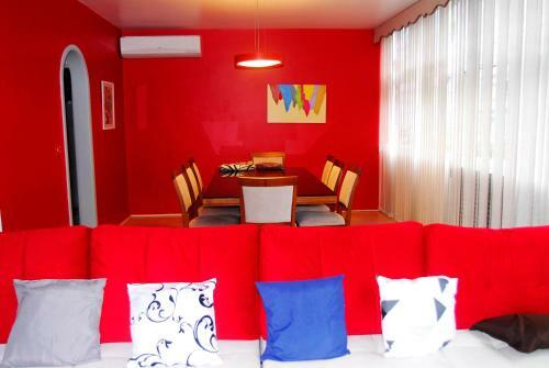 Copacabana Apartment, 30 Mts. From The Beach