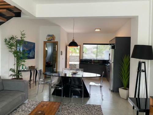 Casa Com Hidromassagem Praia Grande