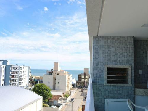 Apartamento 2 Dormit�rios A 80 Metros Do Mar