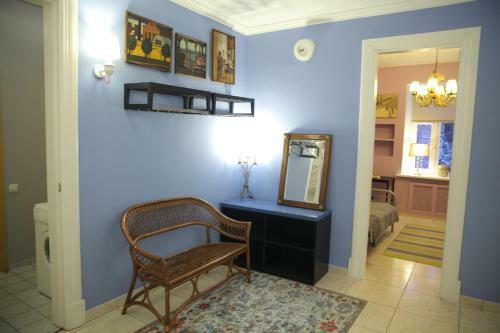 Gogol Mogol Hostel