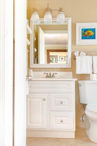 Hotel Romora Bay Resort & Marina