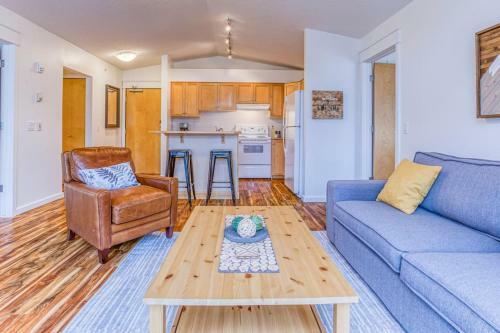 The Pines - Condo With A View