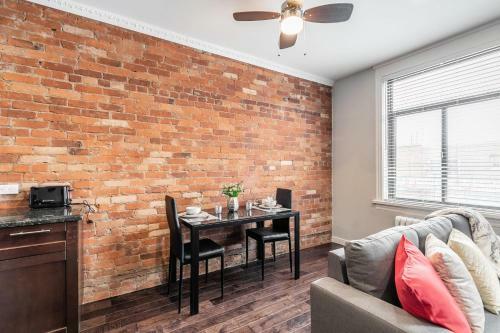 Upscale 1br - Boutique Apartment - Prime Location!
