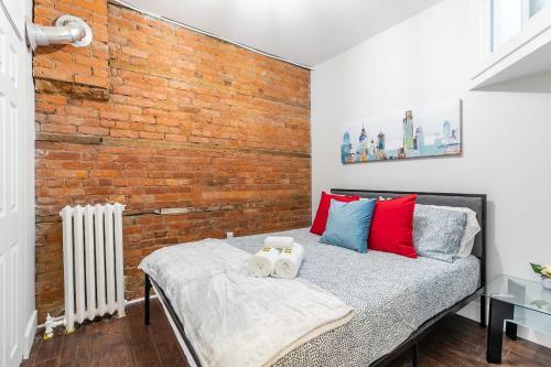 Upscale 2br With King Bed - Boutique Apartment - Prime Location!