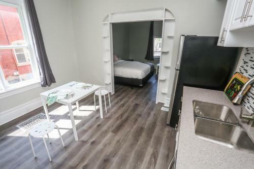 Cozy Apartments In Kitchener
