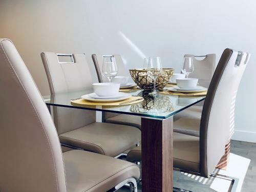 Quiet Fully Renewed Apartment Plateau Mont-royal