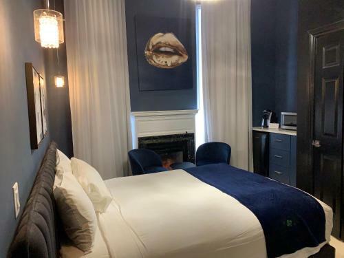 Hostal Room In Bb - Concordia Studio Renting, Basement