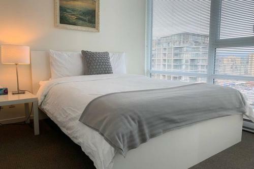 Apartamento Richmond Close Skytrain 2br By D&c