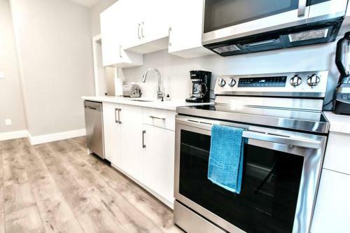New 2 Bedroom Sulte