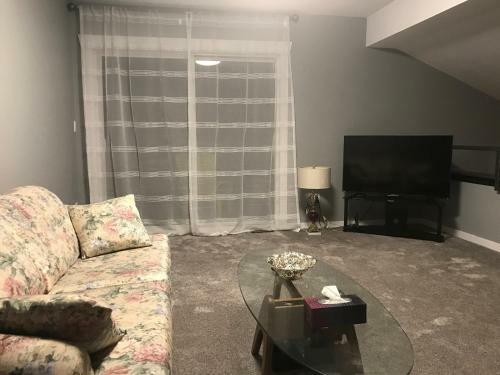 Bed & Breakfast Lake And Bridge View Vacation Home