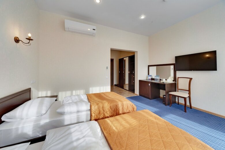 Men'k Kings Hotel