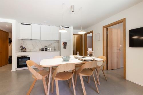 The Hide Apartments