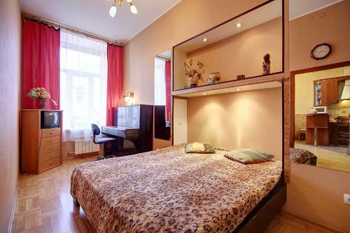 Apartment On Suvorovskiy