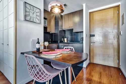 Apartamento Rose Gold - 1br, Mountain View, Pool, Gym, Mall