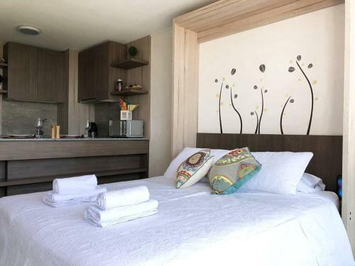 Apartamento Charming Studio - W/mountain View, Pool, & Gym