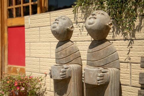 Wangshan Villa By Ming Dynasty Tombs