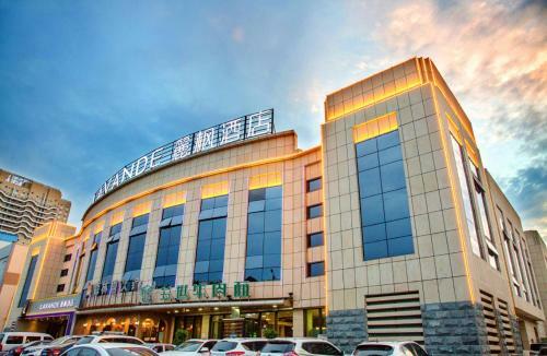 Lavande Hotel Changji Changning Road