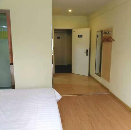 Hotel 7days Inn Bozhou Railway Station