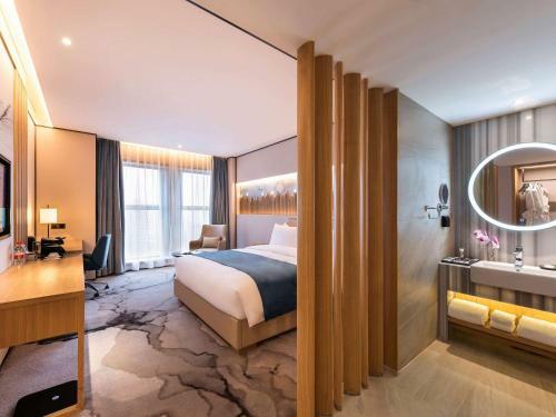 Hotel Mercure Chengdu Huapaifang