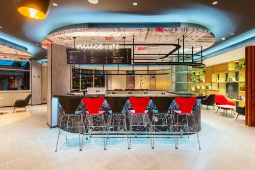 Ibis Dalian Yida Spring Field Hotel
