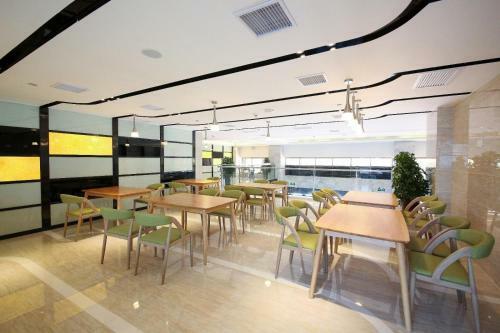 Lavande Hotels (Jishou Xiangxi Economic Development Zone Branch)