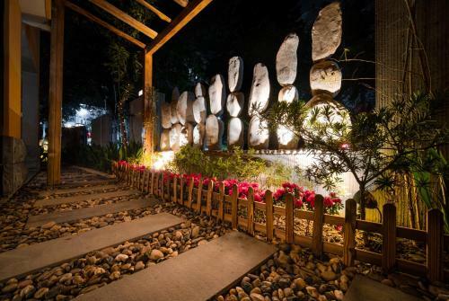 The Place Of Origin (Large Viewing Terrace & Bbq)